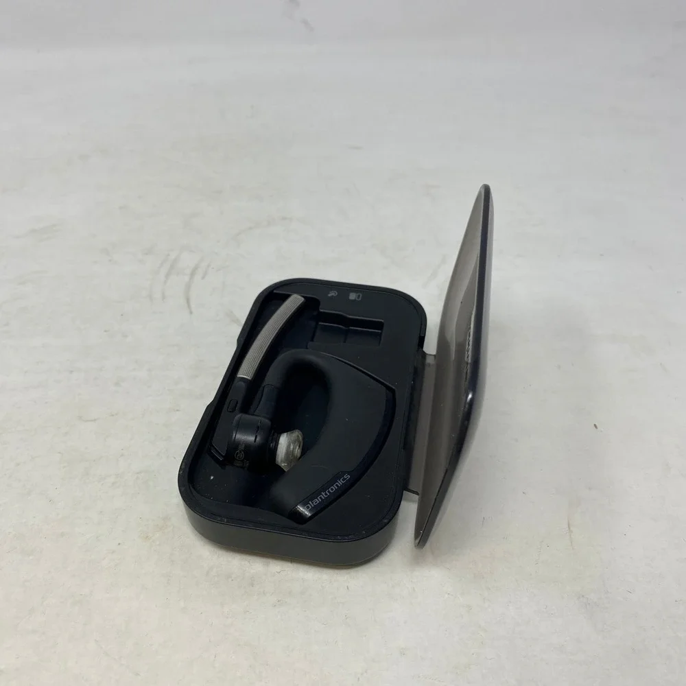 Plantronics Voyager Legend‎ Bluetooth Headset with Charging Case Black Untested